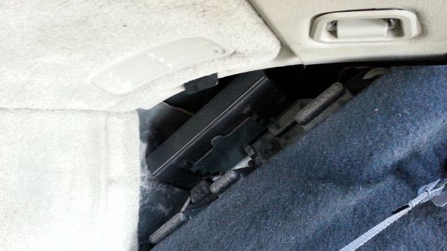 XC90 closing petrol door repair - foto