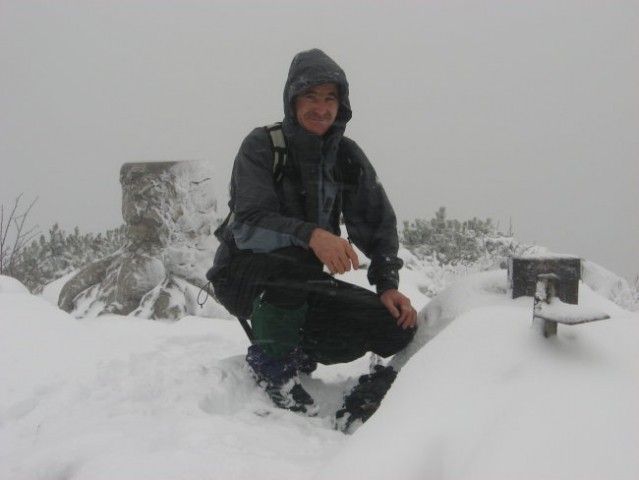 Prvi letošnji sneg na vrh Golaka 2006