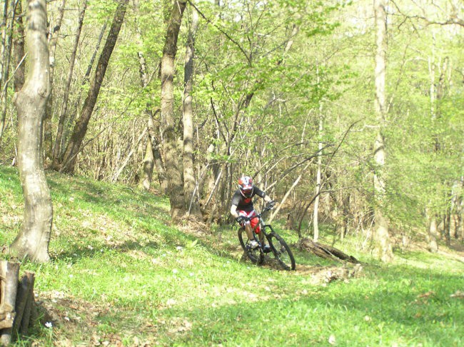 Mtb - s kolesom u rablku - foto povečava