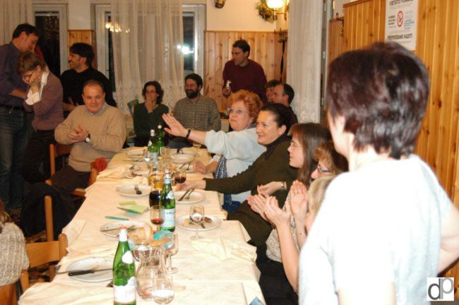 Večerja od zbora 14. 12. 2005 - foto povečava