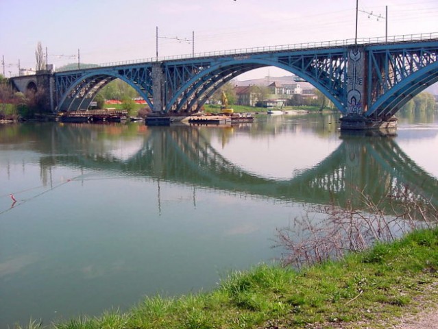 železniški most