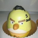 Angry bird cake