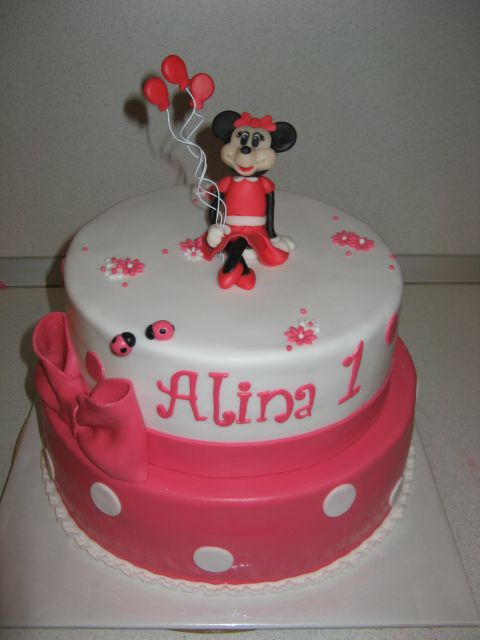 Minnie miška torta