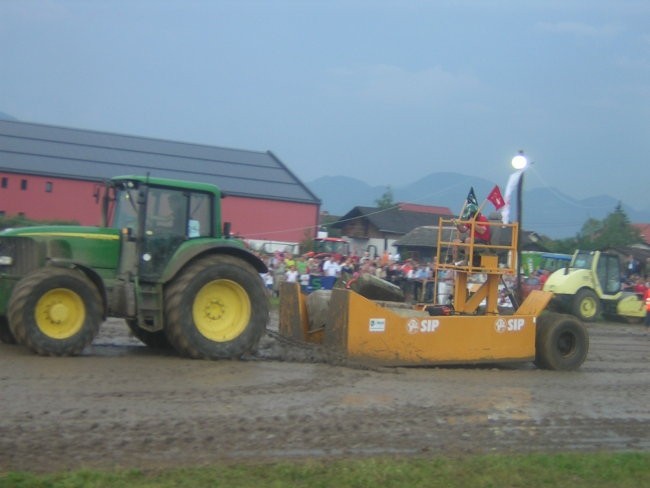 1. tractor pulling SLO - foto povečava