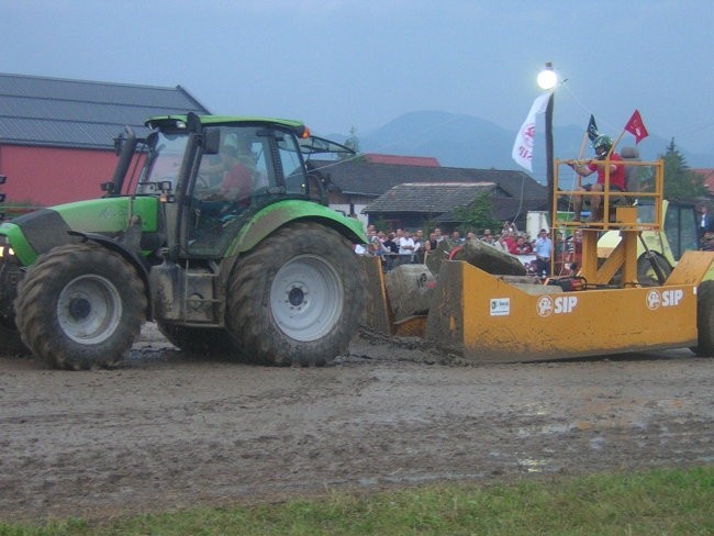 1. tractor pulling SLO - foto povečava