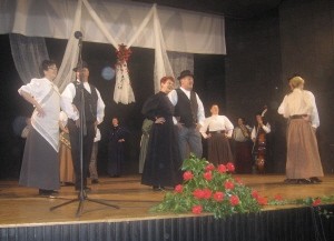 gostitelji zaključne prireditve Folklorna skupina Gradina iz Il.Bistrice