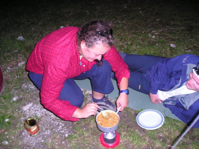 Zvečer v kampu nam je Polona pripravila izvrstno večerjo