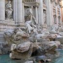 Fontana di Trevi - najpopularnejši vodnjak v Rimu. Če vržeš noter koanec, pomeni, da si že