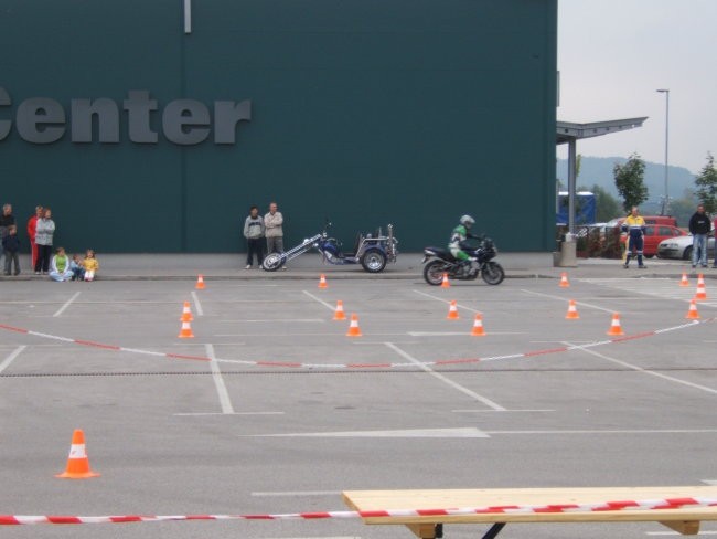 2.10.2005 - Delavnica varne vožnje v Trebnjem - foto povečava