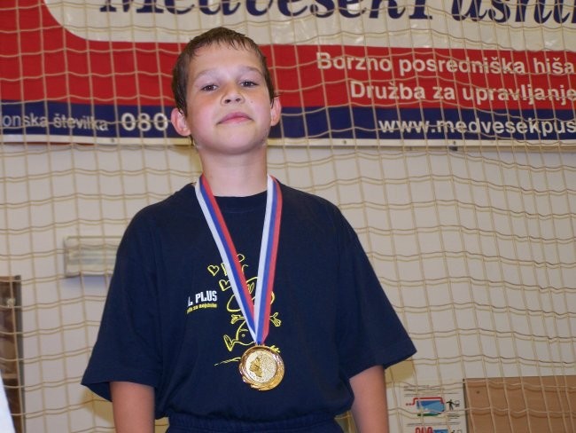 ŽIVJO!
Sem Žiga Košec, 10-letni judoist JK Šiška. V prostem času končujem 4. razred OŠ Ri