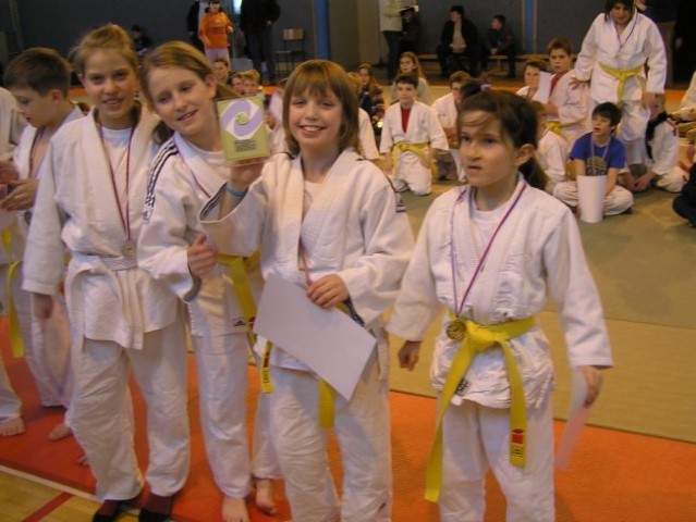 2. mesto na področnem v judo ml. deklice 2006