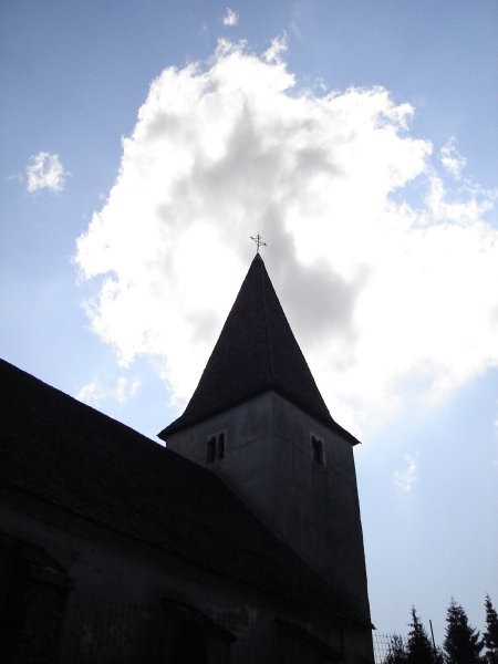 Oblak nad zvonikom