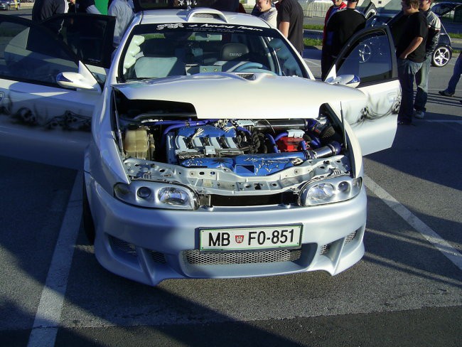 Srečanje-klub mad tuners - foto povečava