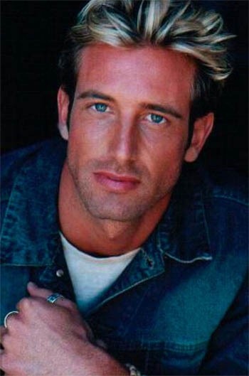 Gabriel Soto - foto