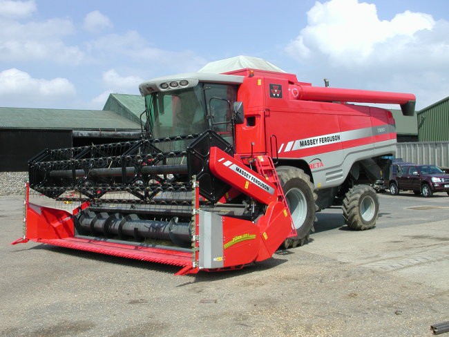 Massey ferguson - foto povečava