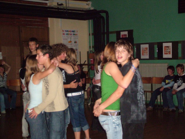 1. ples - foto povečava
